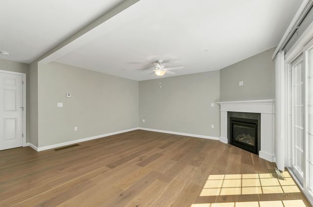 101 Centerwood Way, Manchester, NH 03102