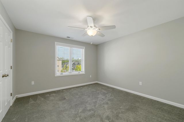 101 Centerwood Way, Manchester, NH 03102