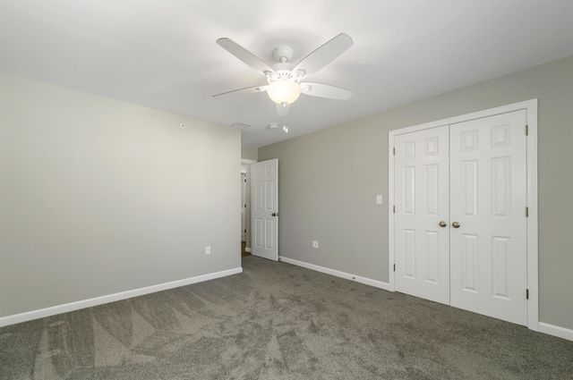 101 Centerwood Way, Manchester, NH 03102