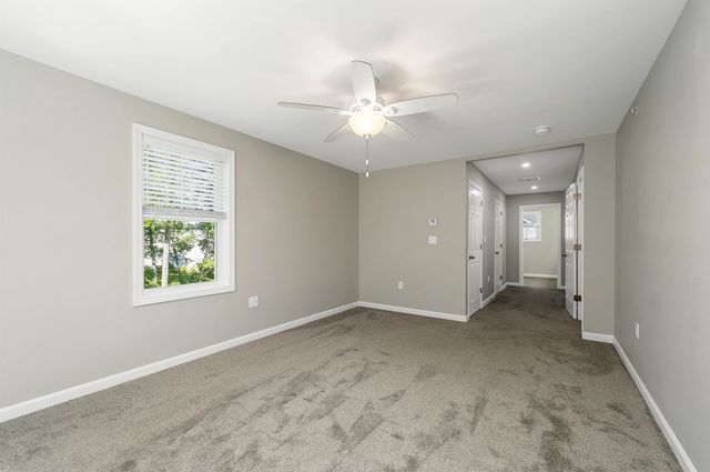 101 Centerwood Way, Manchester, NH 03102