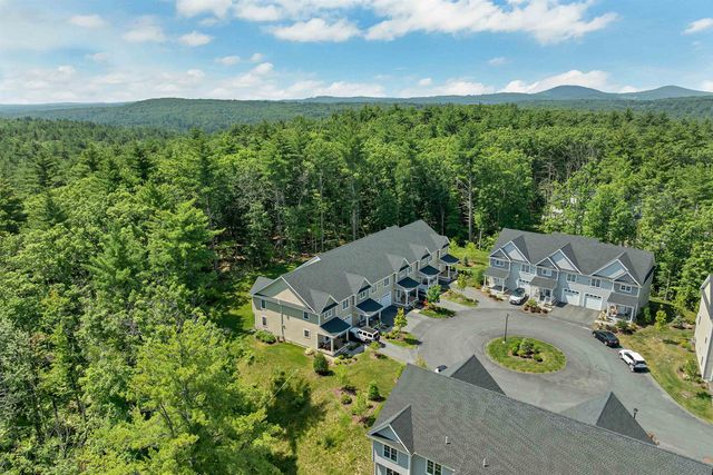 101 Centerwood Way, Manchester, NH 03102