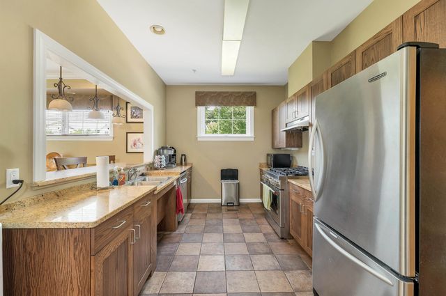 101 Centerwood Way, Manchester, NH 03102