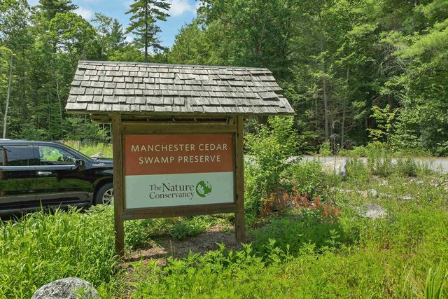 101 Centerwood Way, Manchester, NH 03102