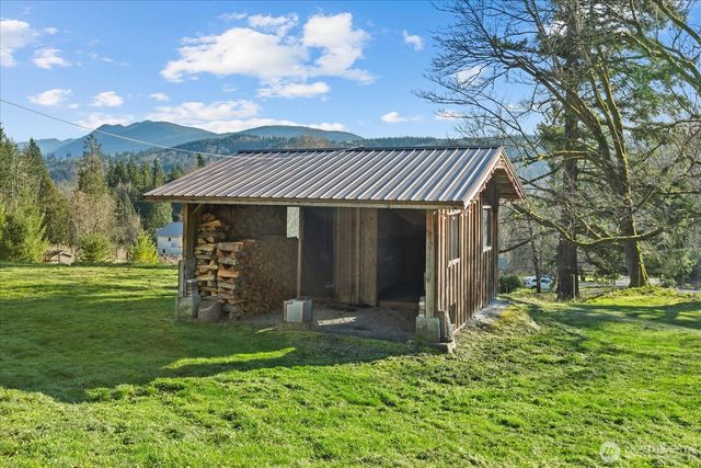 4266 356th Drive SE, Fall City, WA 98024