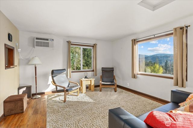 4266 356th Drive SE, Fall City, WA 98024