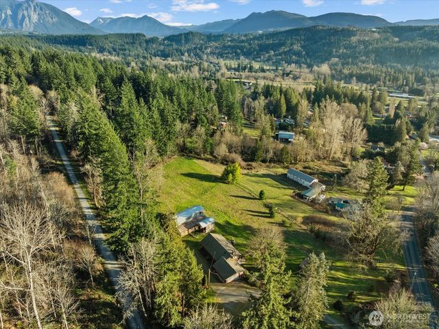 4266 356th Drive SE, Fall City, WA 98024