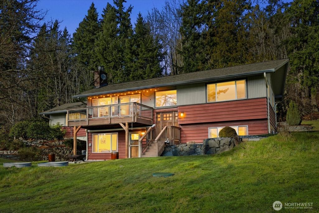 4266 356th Drive SE, Fall City, WA 98024