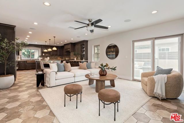 11360 Segrell Way, Culver City, CA 90230