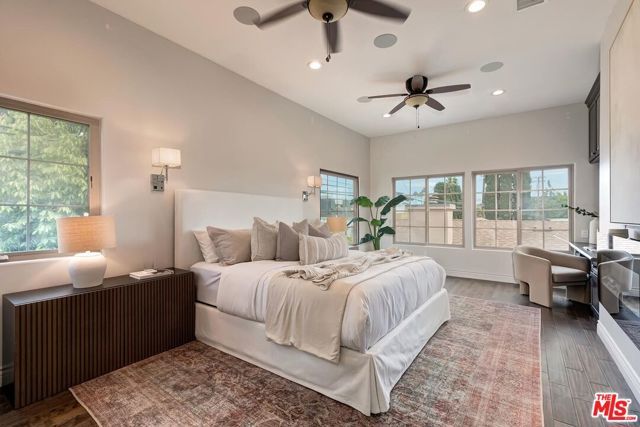 11360 Segrell Way, Culver City, CA 90230