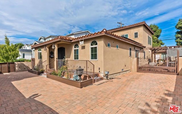 11360 Segrell Way, Culver City, CA 90230