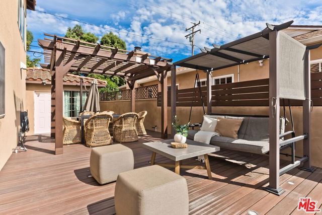 11360 Segrell Way, Culver City, CA 90230