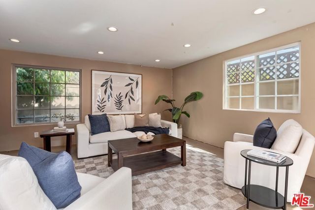 11360 Segrell Way, Culver City, CA 90230
