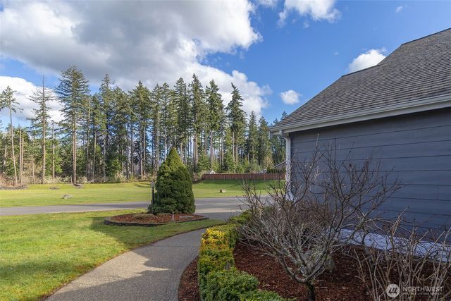 8333 Summerwood Drive SE, Olympia, WA 98513