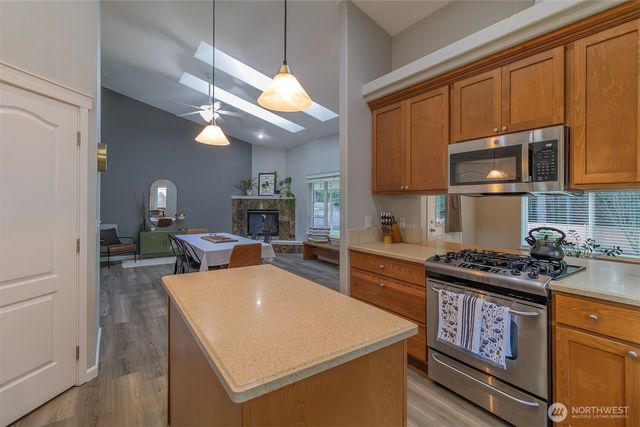 8333 Summerwood Drive SE, Olympia, WA 98513