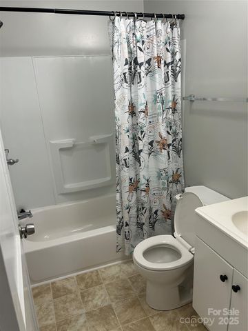 511 6th Street SW, Conover, NC 28613