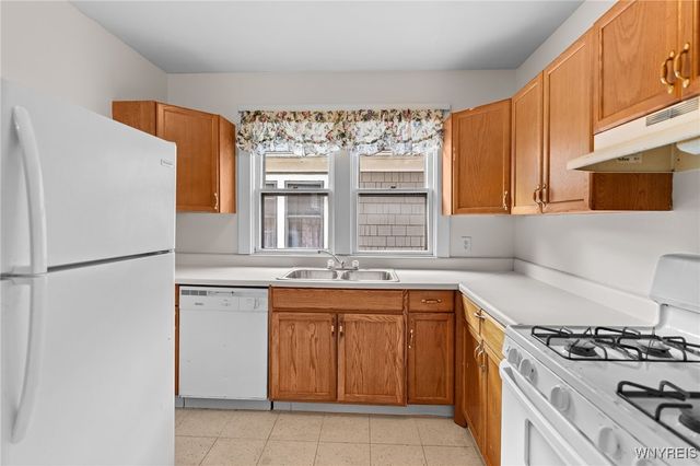 394 Taunton Place, Buffalo, NY 14216