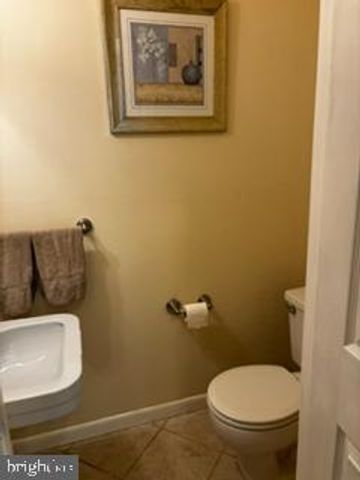 203 COVERED BRIDGE RD, Cherry Hill, NJ 08034