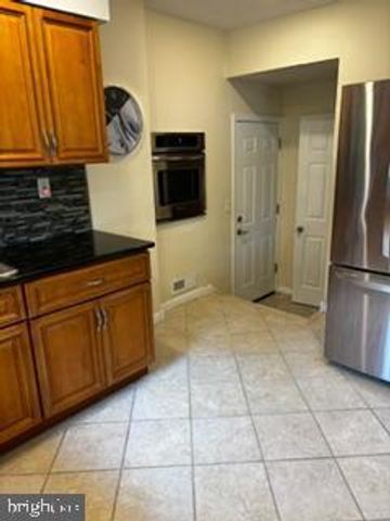 203 COVERED BRIDGE RD, Cherry Hill, NJ 08034