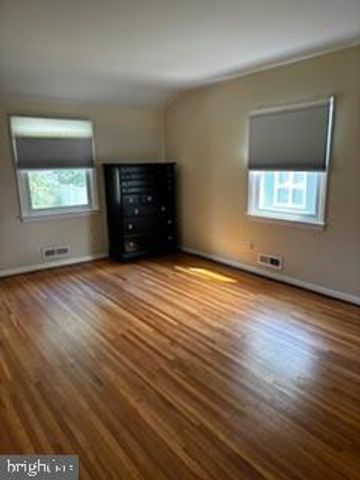 203 COVERED BRIDGE RD, Cherry Hill, NJ 08034