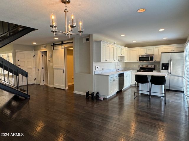 5611 N 79th Street Unit 2, Scottsdale, AZ 85250