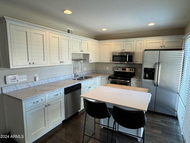 5611 N 79th Street Unit 2, Scottsdale, AZ 85250