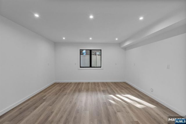 74 Liberty Place 1st Floor, Palisades Park, NJ 07650