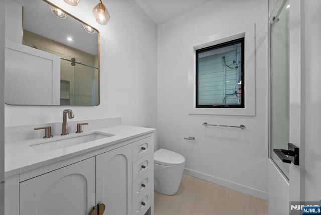 74 Liberty Place 1st Floor, Palisades Park, NJ 07650