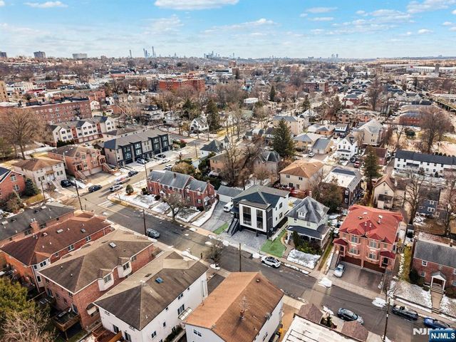 74 Liberty Place 1st Floor, Palisades Park, NJ 07650