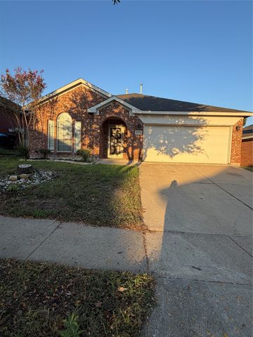 8729 Muir Drive, Fort Worth, TX 76244