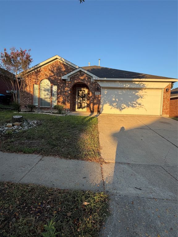 8729 Muir Drive, Fort Worth, TX 76244 — photo 2