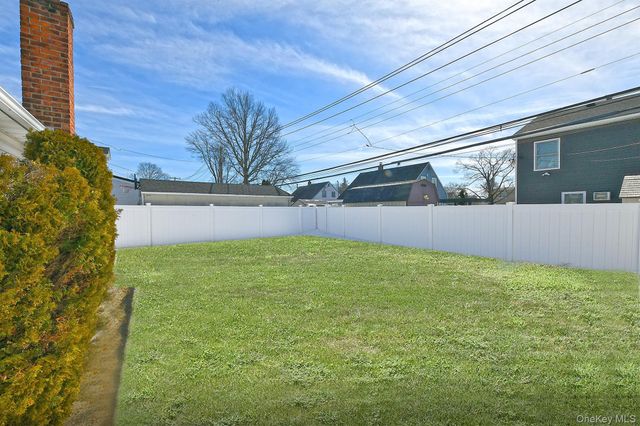 232 Old Farm Road, Levittown, NY 11756