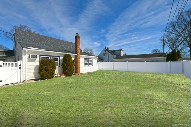 232 Old Farm Road, Levittown, NY 11756