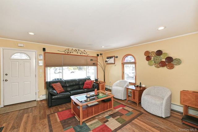 232 Old Farm Road, Levittown, NY 11756