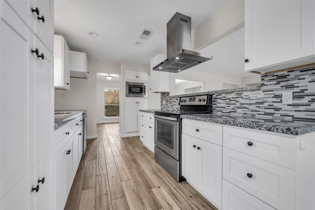 43 Pecan Lane, Dayton, TX 77535