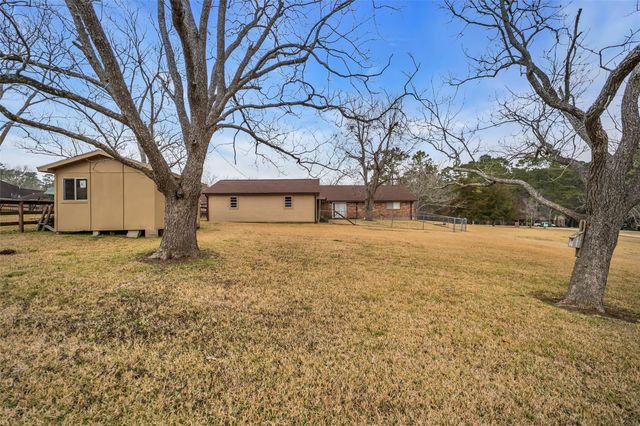 43 Pecan Lane, Dayton, TX 77535