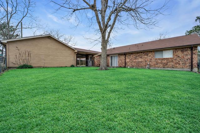 43 Pecan Lane, Dayton, TX 77535
