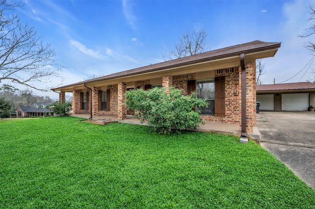 43 Pecan Lane, Dayton, TX 77535