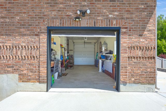 1909 CAMERON DR, West Haven, UT 84401