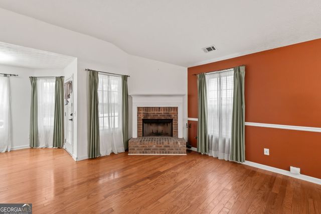 5645 Ashmoore Court, Flowery Branch, GA 30542