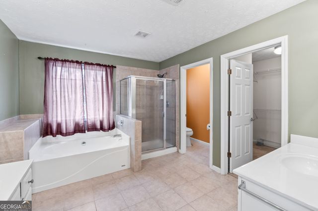 5645 Ashmoore Court, Flowery Branch, GA 30542