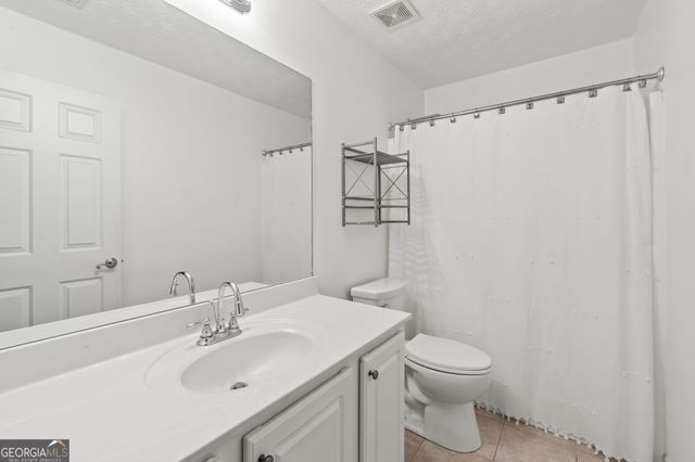 5645 Ashmoore Court, Flowery Branch, GA 30542