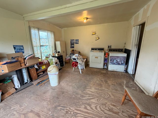1022 NW 36TH ST, San Antonio, TX 78228