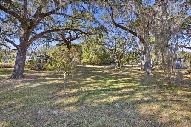 10160 SW 136TH AVENUE, Dunnellon, FL 34432