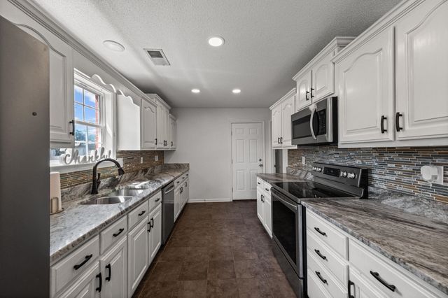 256 AZALEA DR, Atoka, TN 38004