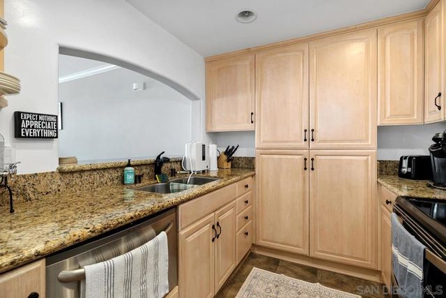3890 Nobel Dr 1505, San Diego, CA 92122