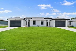 2129 Fairway DR, Lehigh Acres, FL 33973