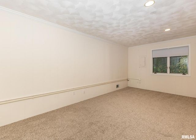 3407 41ST Street, Moline, IL 61265