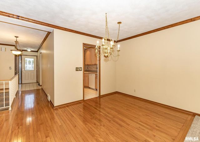 3407 41ST Street, Moline, IL 61265