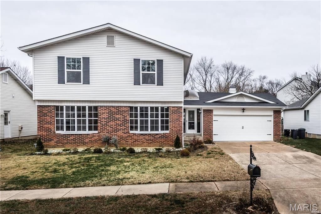 1369 Nykiel Court, Ballwin, MO 63011