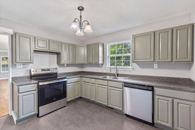 2500 SE Woodland Drive SE, Cleveland, TN 37323